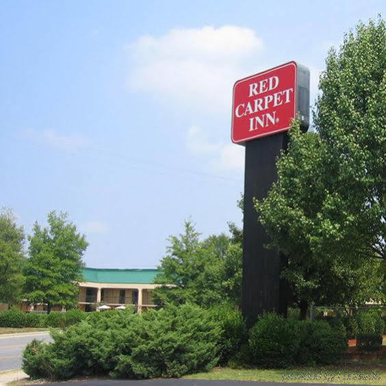 Red Carpet Inn Грийнсбъро Екстериор снимка
